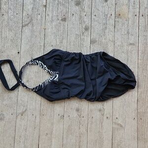 Spanx Love Your Assets Sara Blakely Size Small Black and Zebra Print Swim Suit